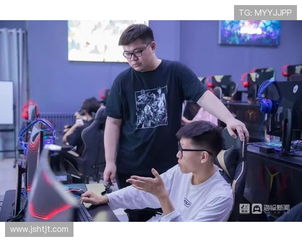 全民竞技：电竞风潮下的游戏文化探索