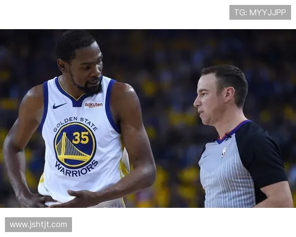 勇士迎战雷霆 孙明辉对决希尔顿 双方力拼季后赛名额 勇士迎战雷霆 孙明辉对决希尔顿 双方力拼季后赛名额