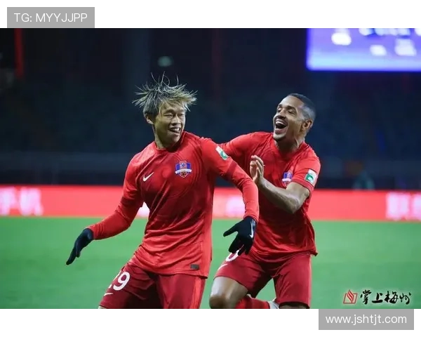 梅州客家主场鏖战劲旅激发球迷热情再掀中超激情风暴