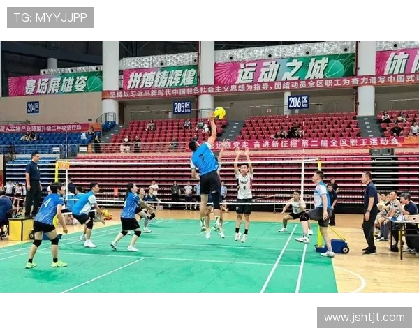 聚焦赛场激战全解析精彩体育比分瞬息万变尽显竞技魅力 聚焦赛场激战全解析精彩体育比分瞬息万变尽显竞技魅力