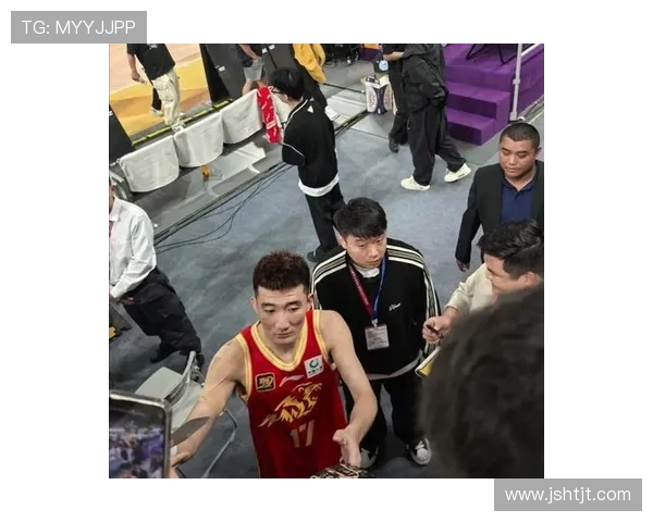 孙铭徽：从青涩新秀到篮球场上的闪耀明星之路